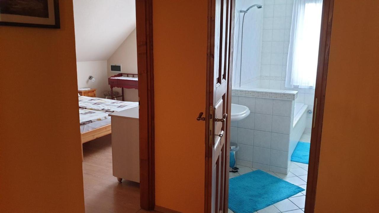 Ilona Apartmanok Balatonboglár Exterior foto