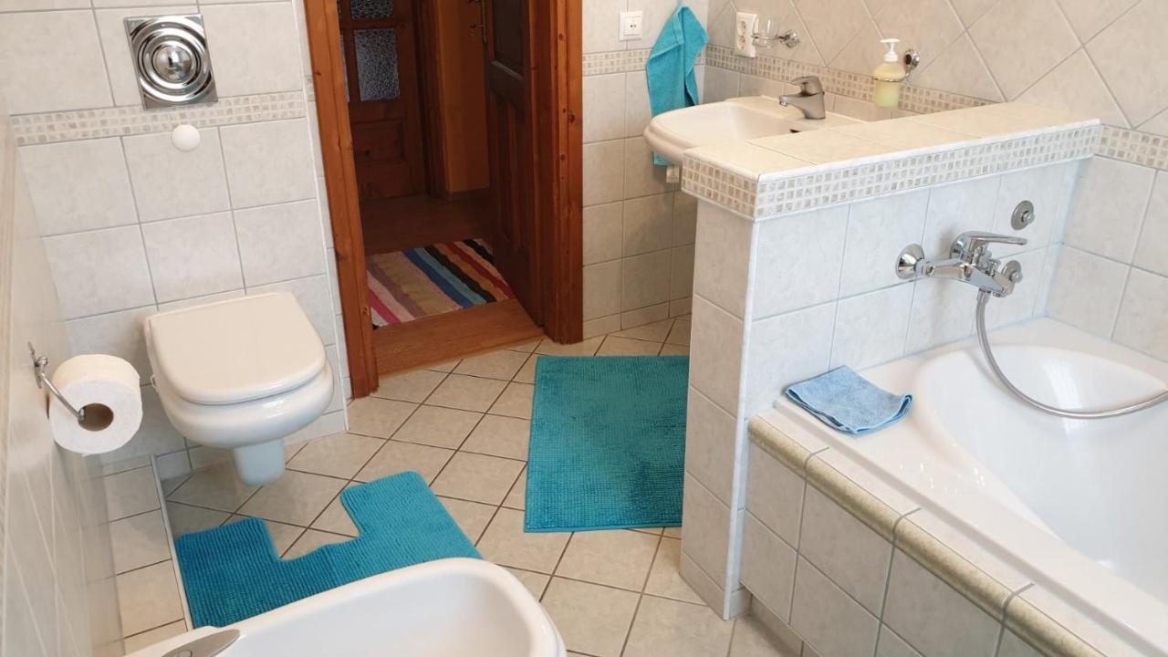Ilona Apartmanok Balatonboglár Exterior foto