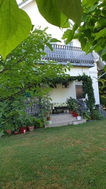 Ilona Apartmanok Balatonboglár Exterior foto