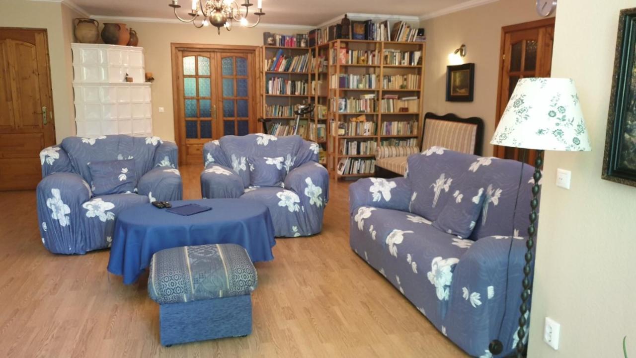 Ilona Apartmanok Balatonboglár Exterior foto