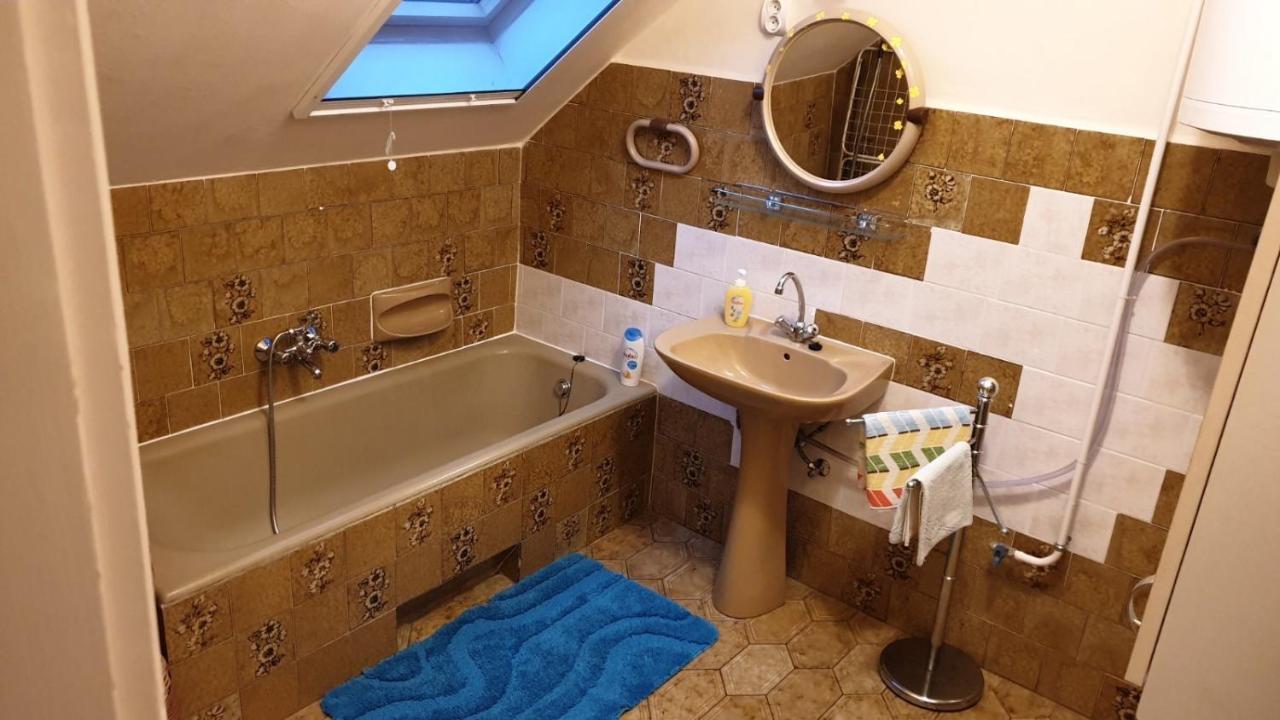 Ilona Apartmanok Balatonboglár Exterior foto