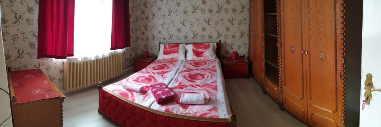 Ilona Apartmanok Balatonboglár Exterior foto