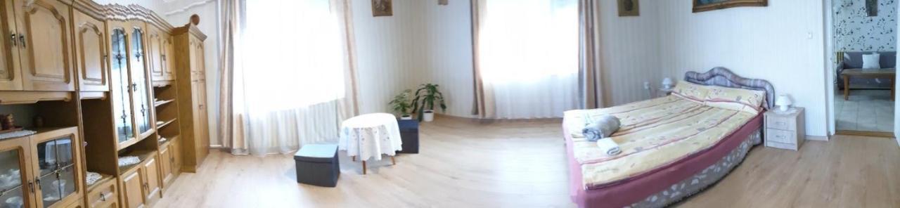 Ilona Apartmanok Balatonboglár Exterior foto